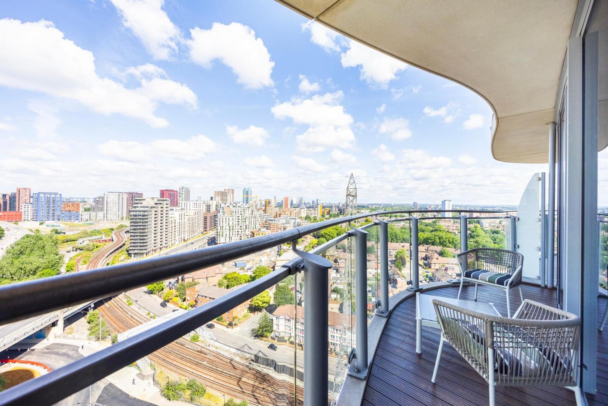 Austin David Executive Excel Apartament *