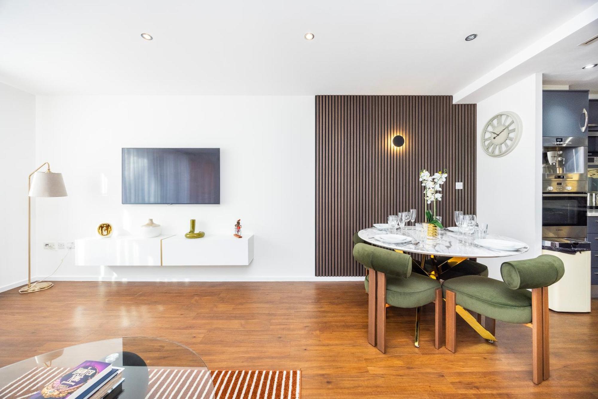 Austin David Executive Excel Apartament Londra